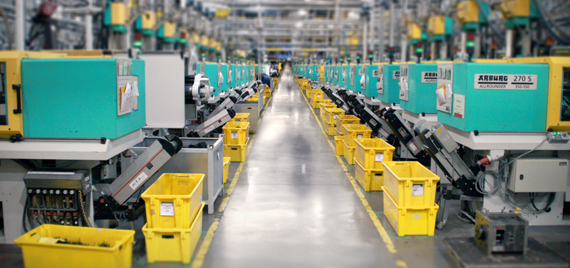 Sprøjtestøbemaskiner på igus® fabrikken