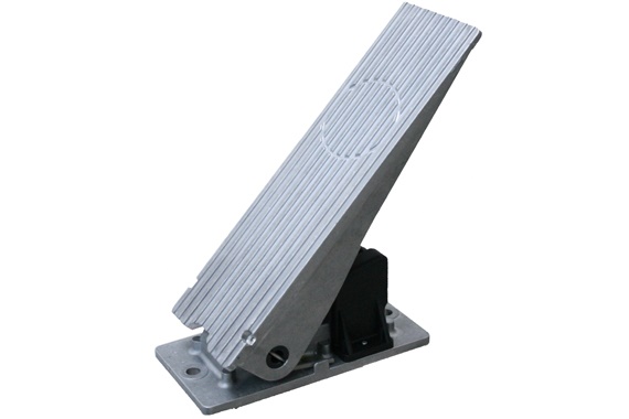 Foot pedals with iglidur plain bearings